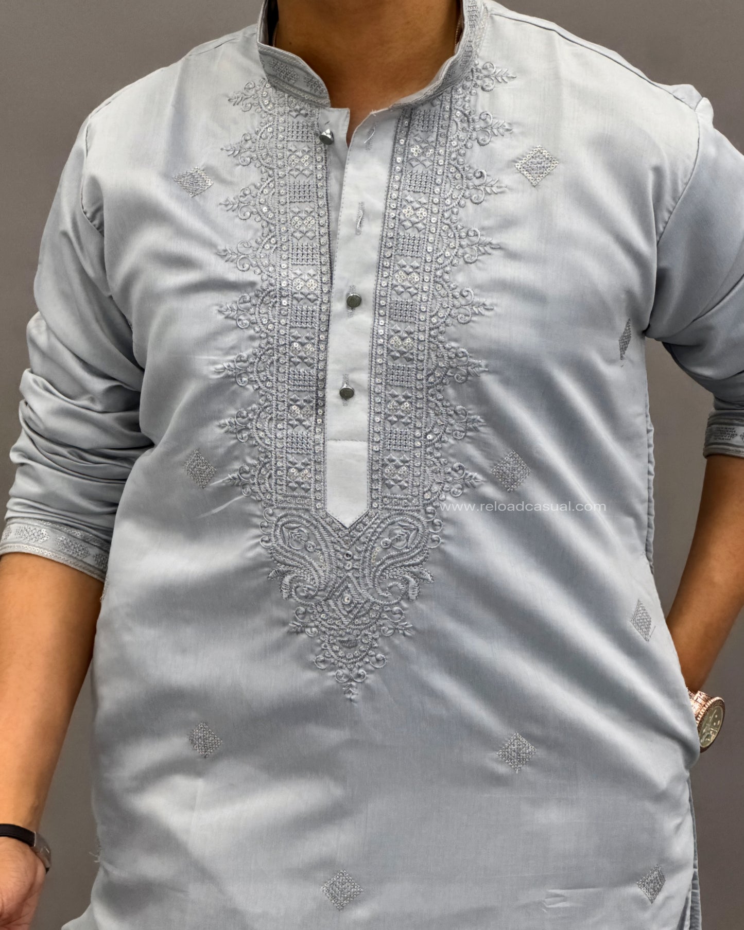 Embroidered Mandarin Collar Kurta Pajama set