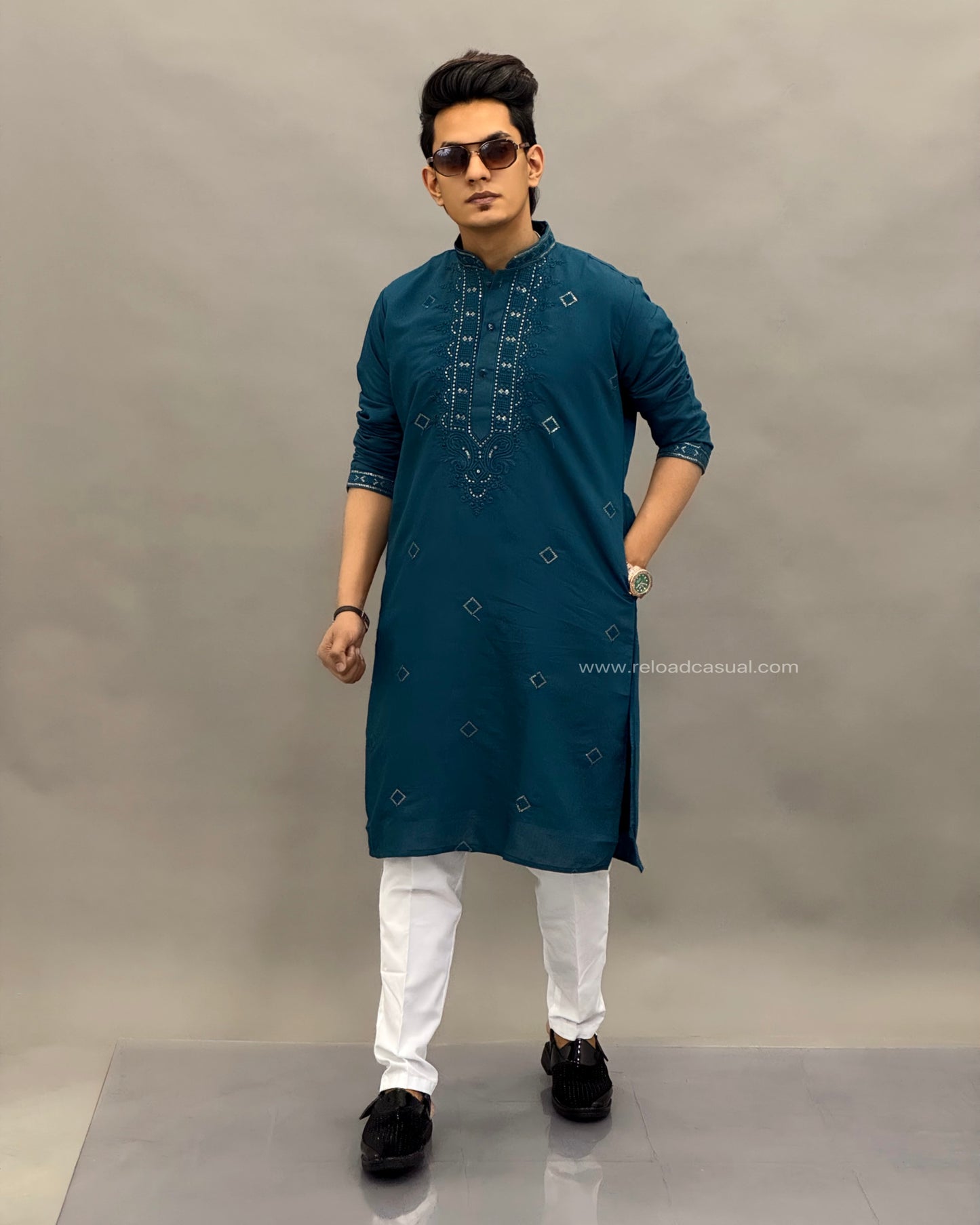 Embroidered Mandarin Collar Kurta Pajama set