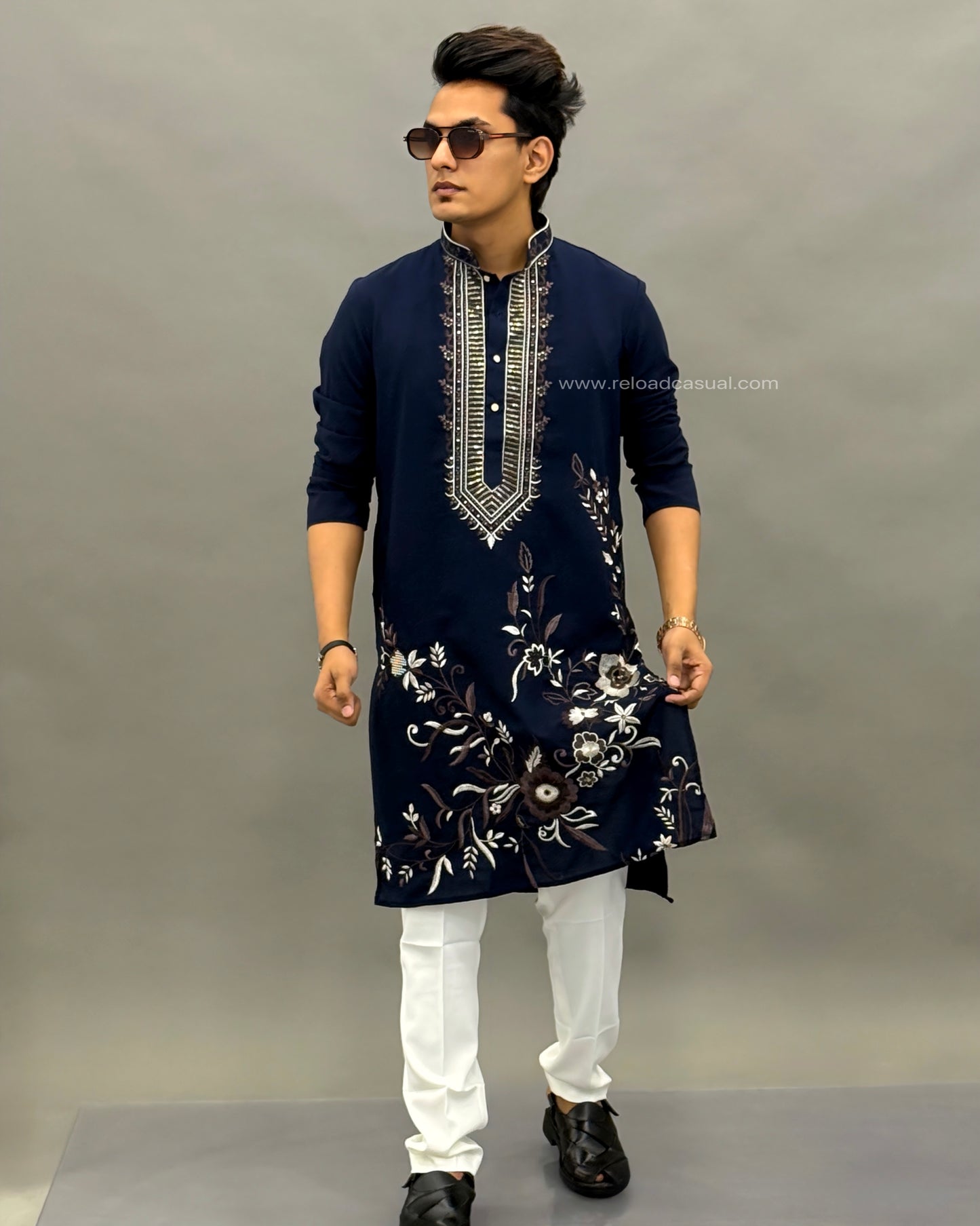 Graceful Floral Men's Embroidered Kurta pant set