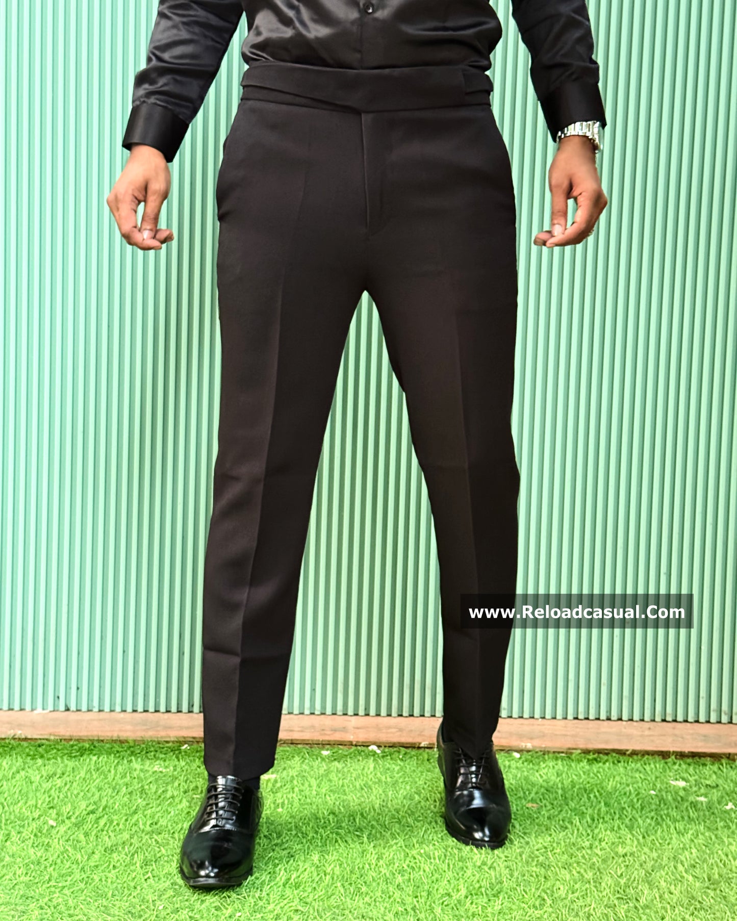 Signature Slim Fit Belt Pant