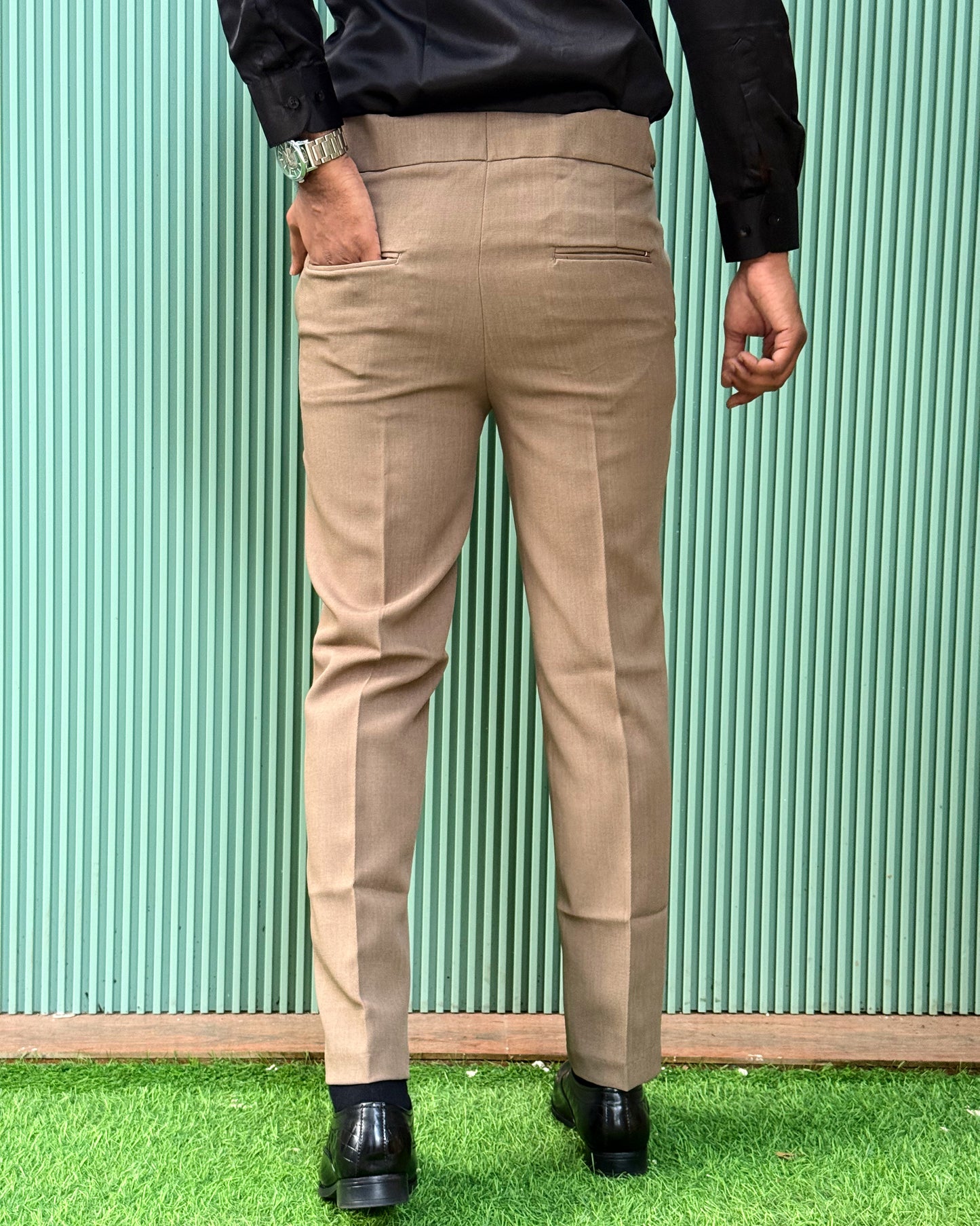 Signature Slim Fit Belt Pant