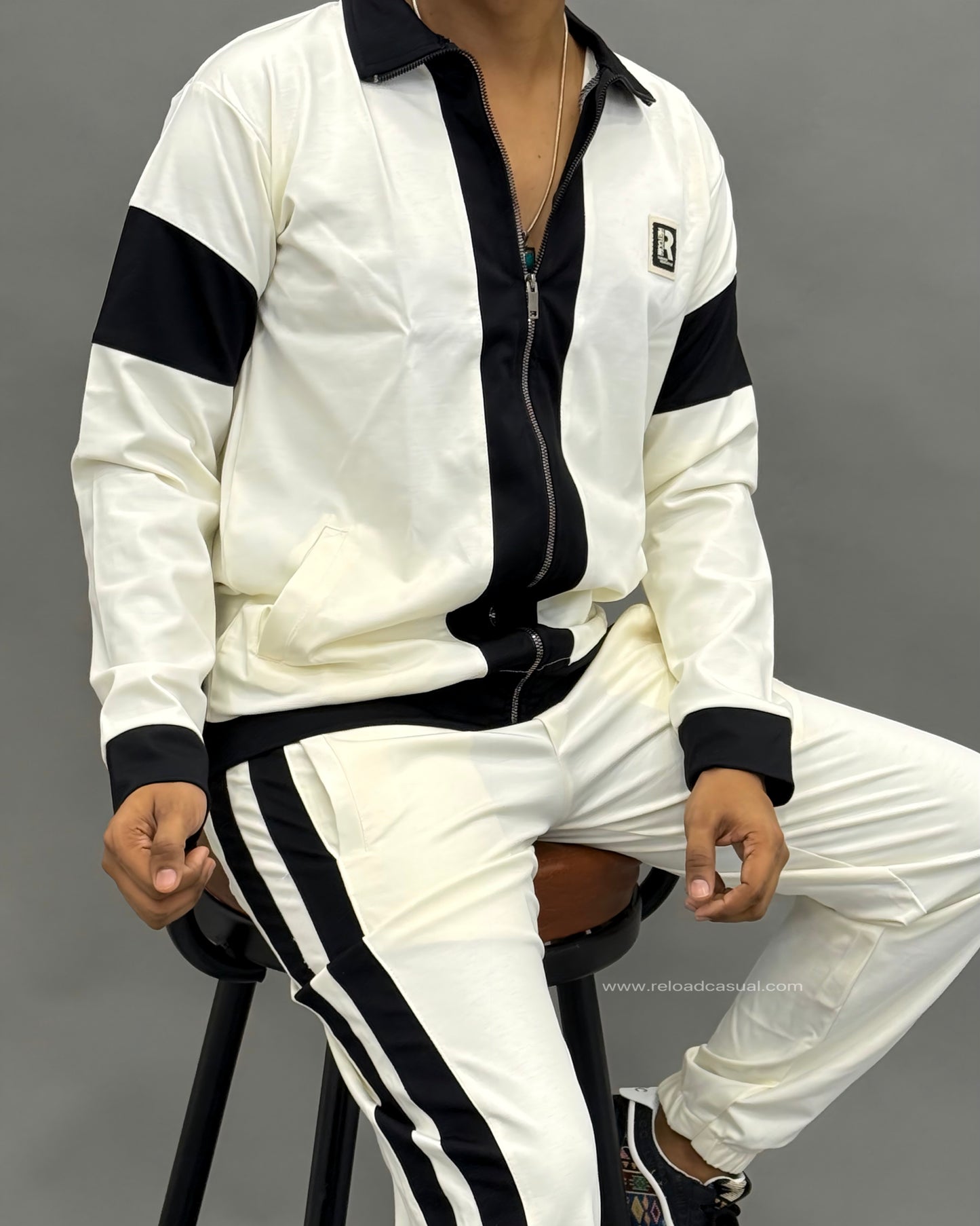 Relaxed Casual Style Zip Collar Tracksuit Set