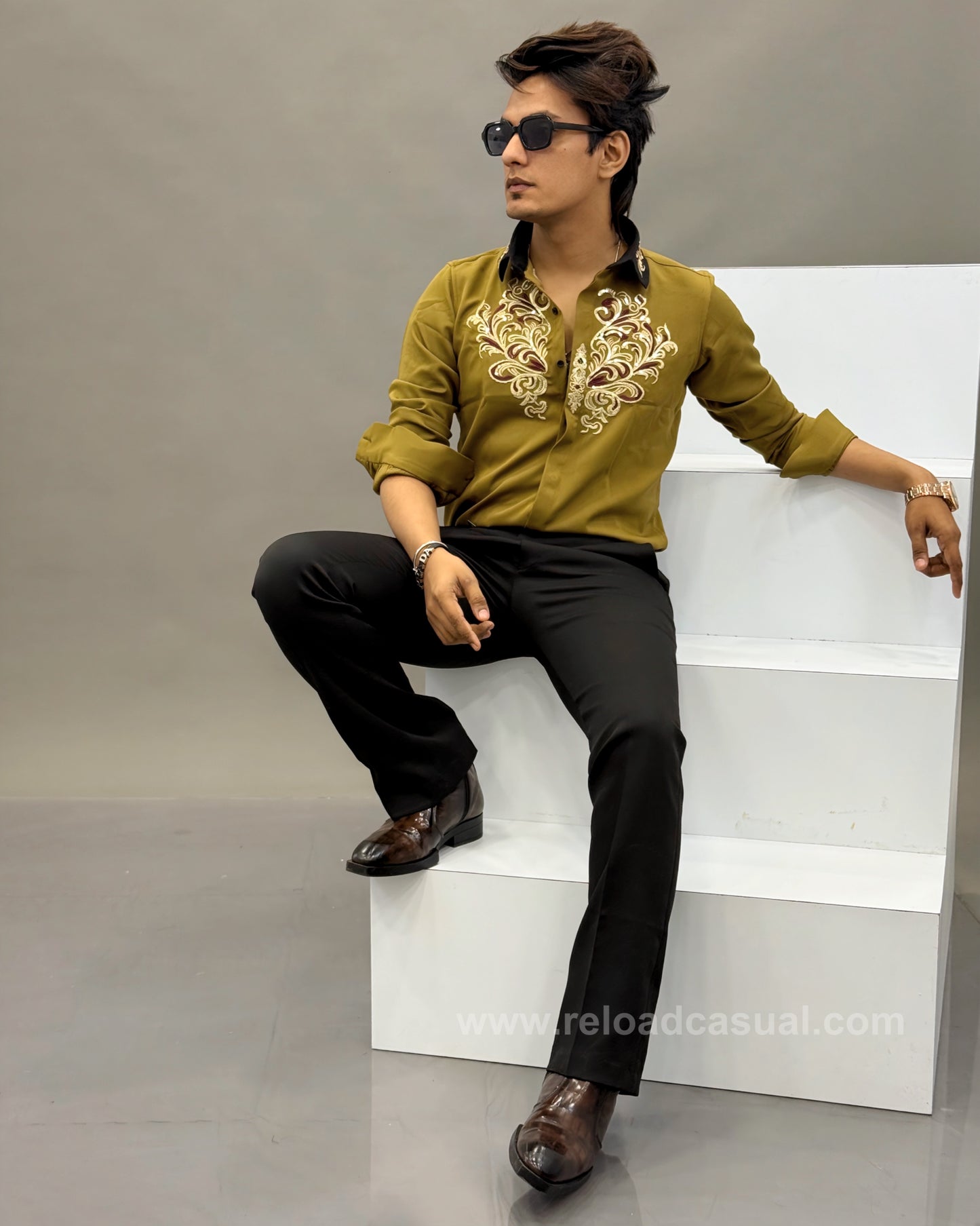 Detail Embroidary Shirt