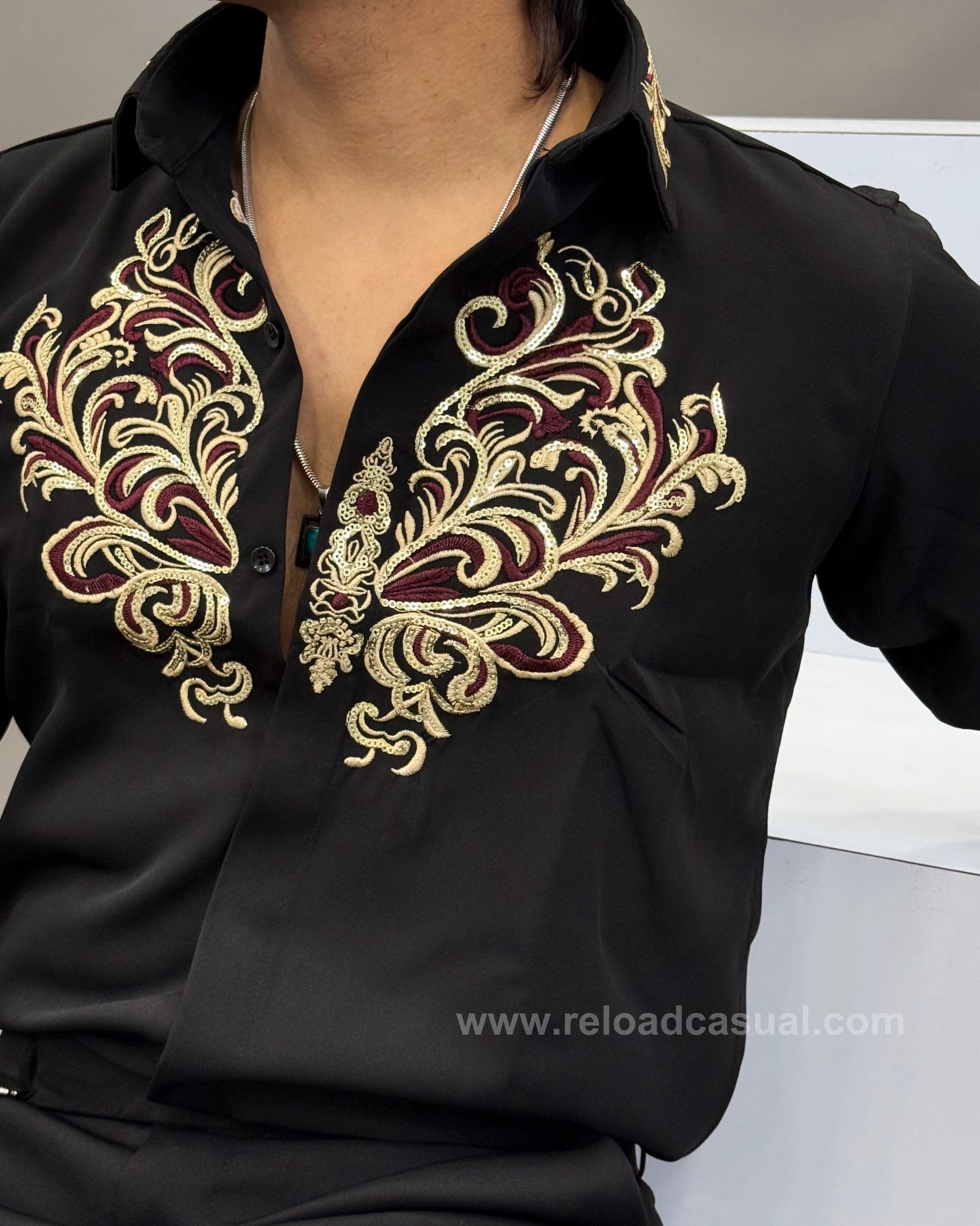 Detail Embroidary Shirt