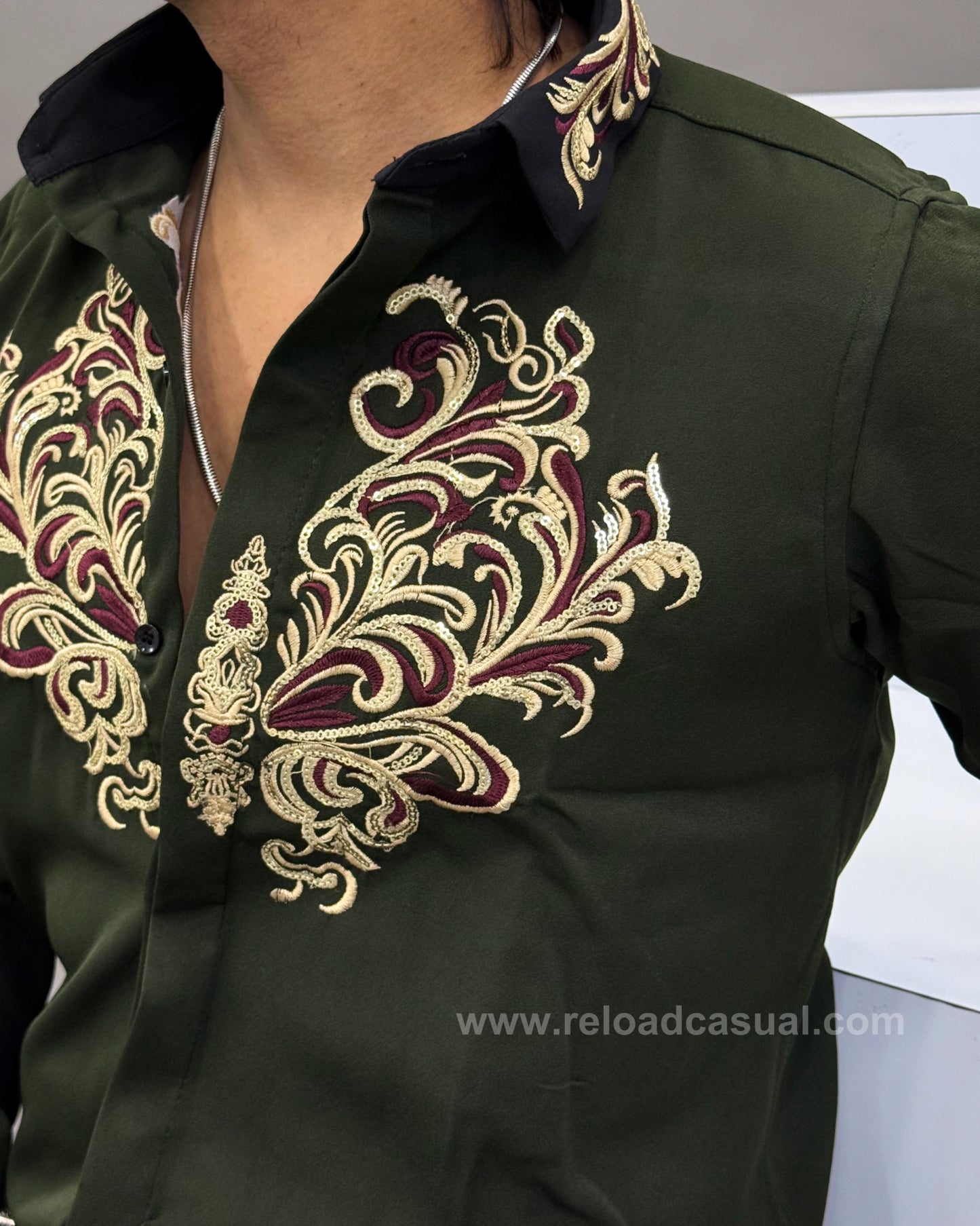 Detail Embroidary Shirt
