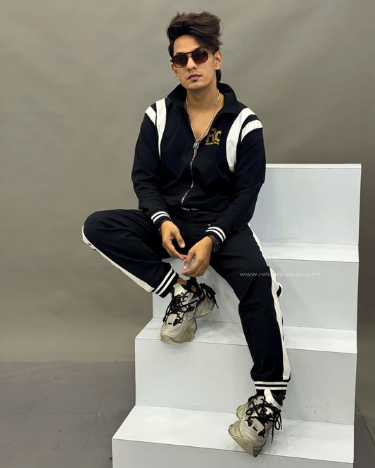 Men Solid Side Taped Zip Up Tracksuit