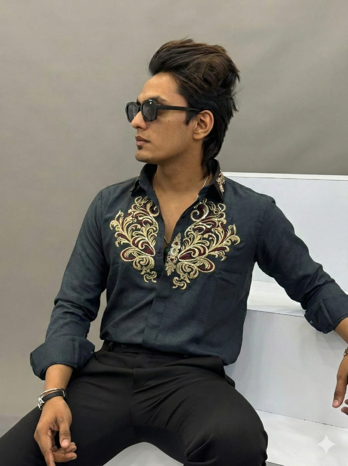 Detail Embroidary Shirt